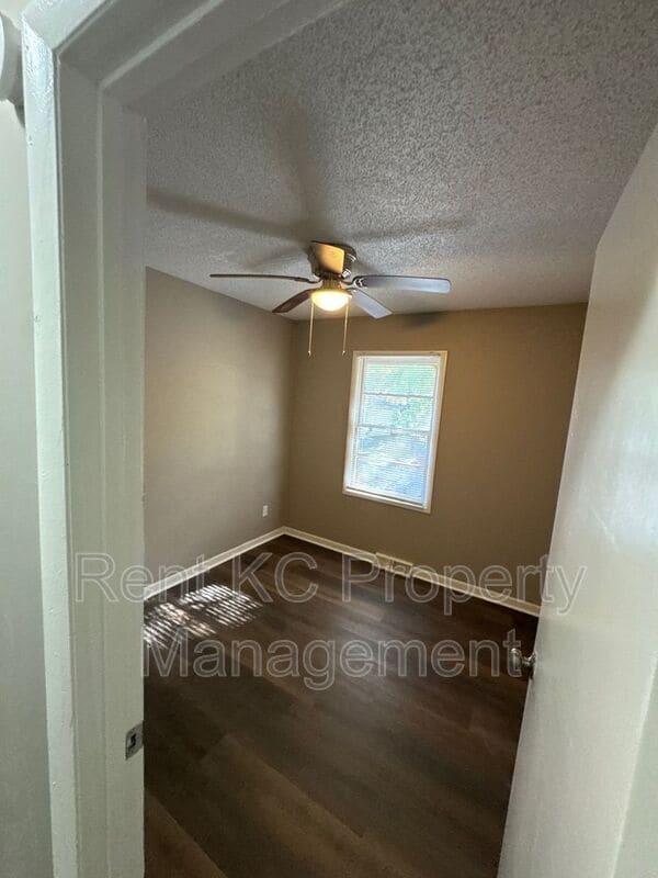 Building Photo - 218 SW 19th St