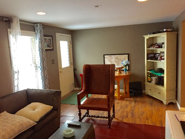 Building Photo - 39 Benson St