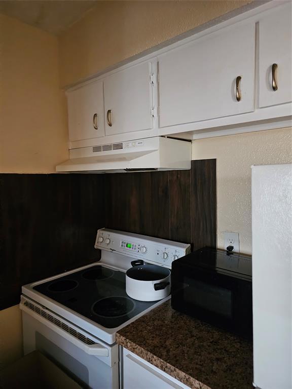 Building Photo - 12631 Ashford Meadow Dr