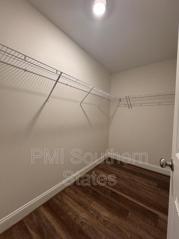 Building Photo - 6 Solis Ct