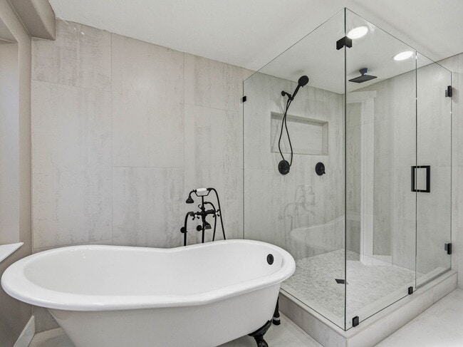 Building Photo - RES_O VAN DER WATT_14512