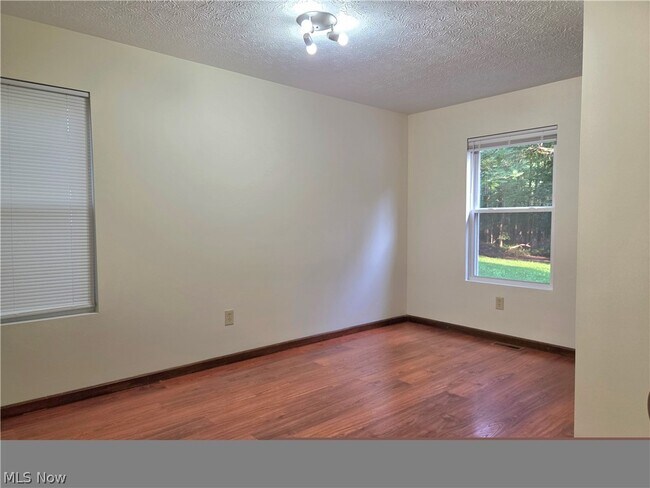 Building Photo - 2956 Hayne Rd