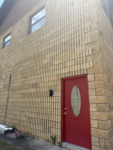 Building Photo - 10180 SE 139th Plz