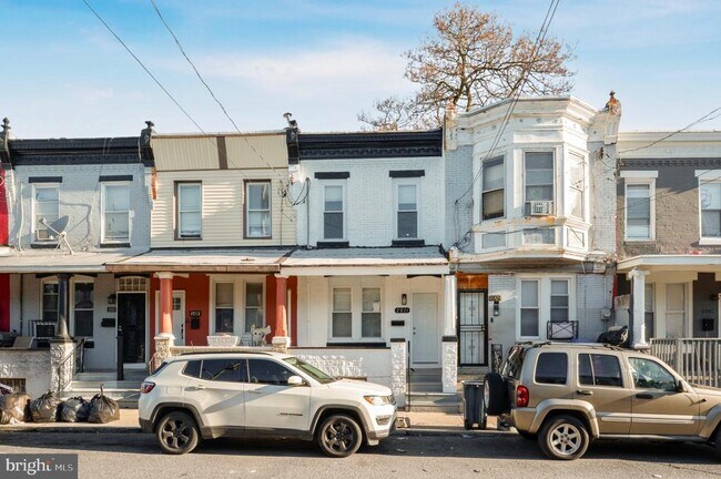 Building Photo - 2011 W Indiana Ave