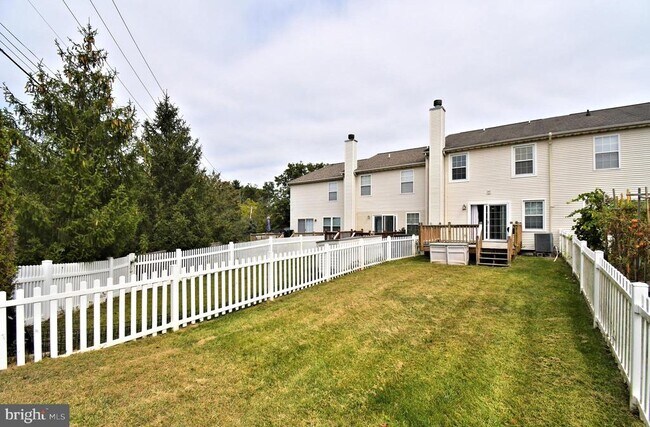 Building Photo - 4258 Red Oak Ct