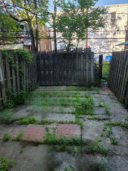Building Photo - 2021 Granite St