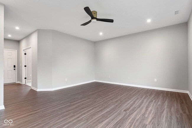 Building Photo - 335 Atlas Dr