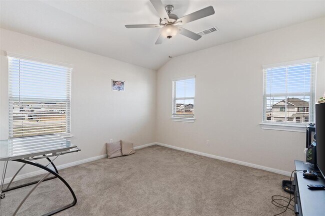 Building Photo - 113 Yellow Thistle Cv