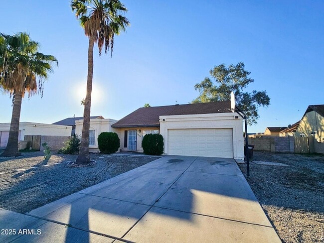 Building Photo - 7027 W Cherry Hills Dr