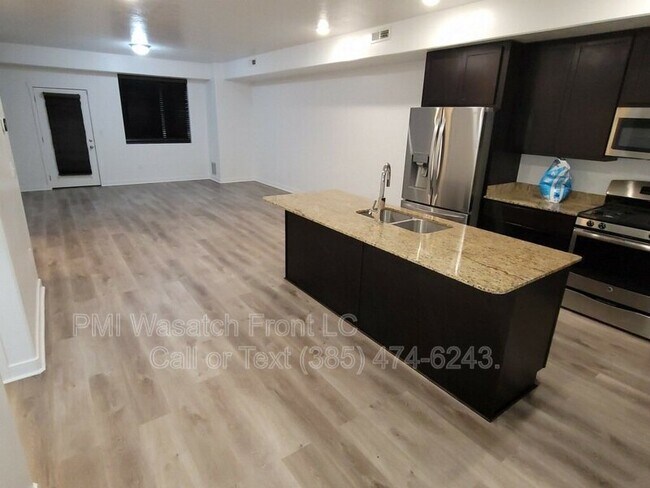 Building Photo - 5316 Solafax Ln