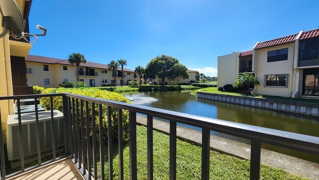 Building Photo - 2050 Oleander Blvd