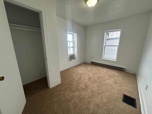 Building Photo - 5290 Main St