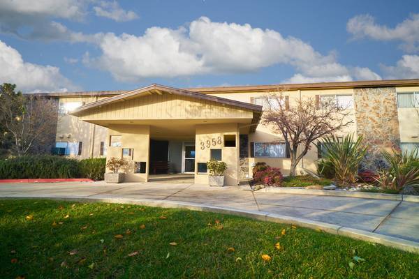 Building Photo - 3958 Castro Valley Blvd