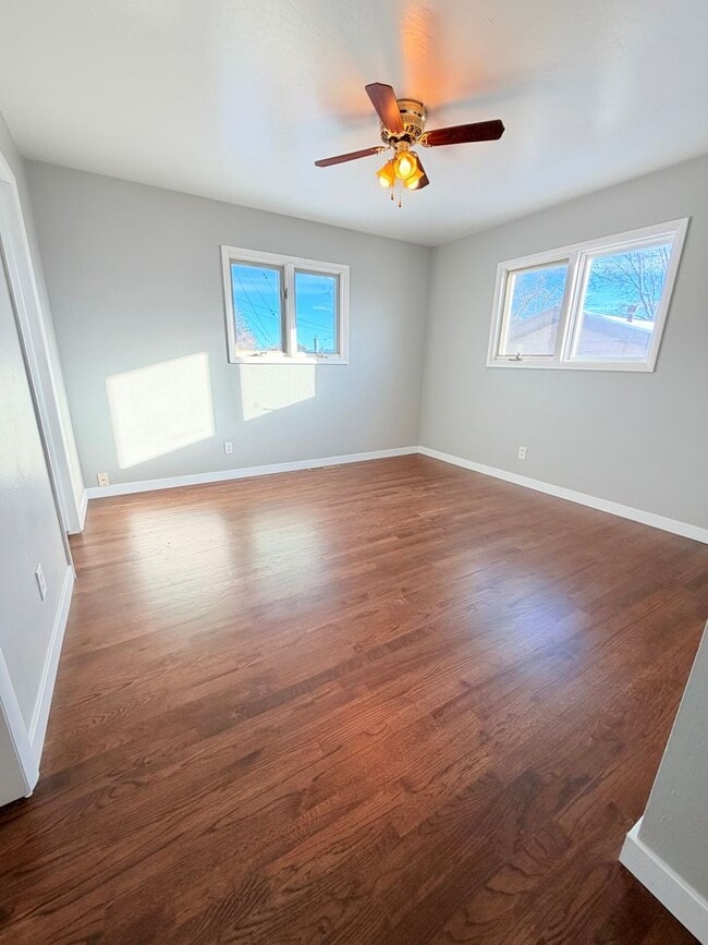 Building Photo - Beautiful Home 3 bed 2.0 baths