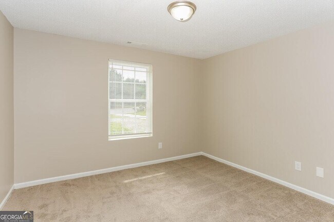 Building Photo - 154 Mineral Springs Ln