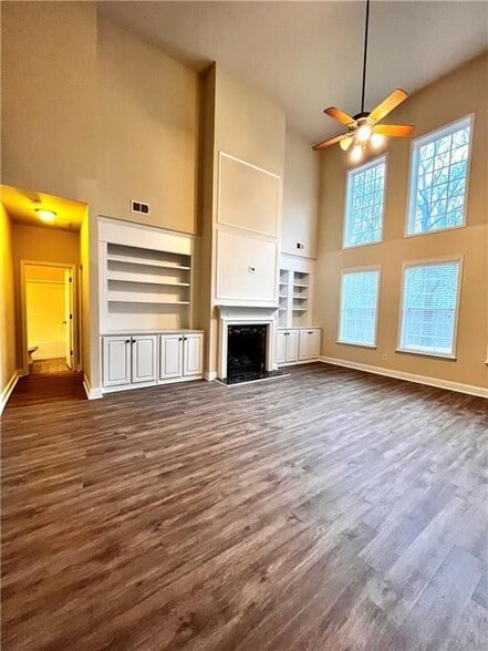 Building Photo - 3606 Rosecliff Trace NE