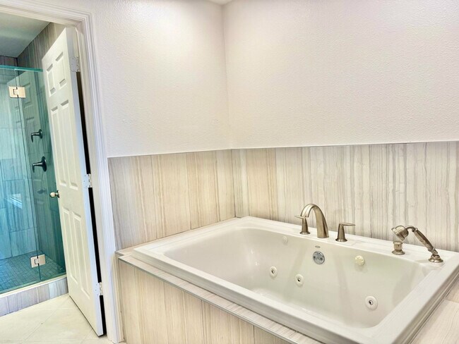 Building Photo - 16700 Gulf Blvd