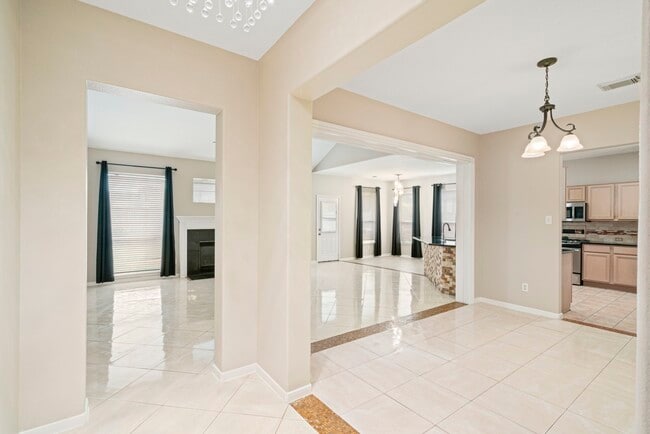 Building Photo - 13403 Scarab Dr