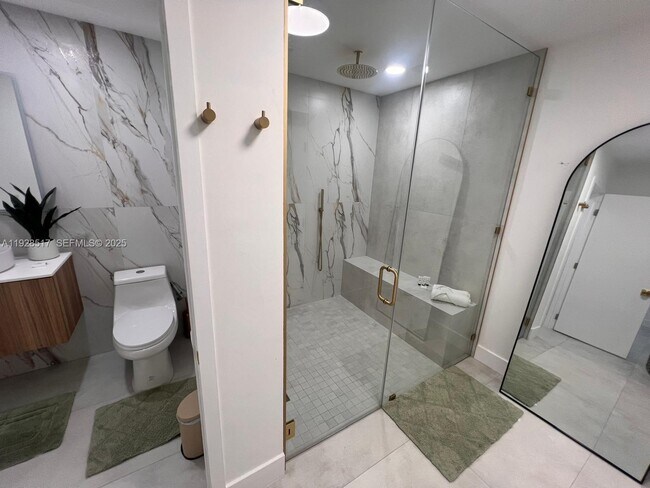 Building Photo - 3675 SW 26th St