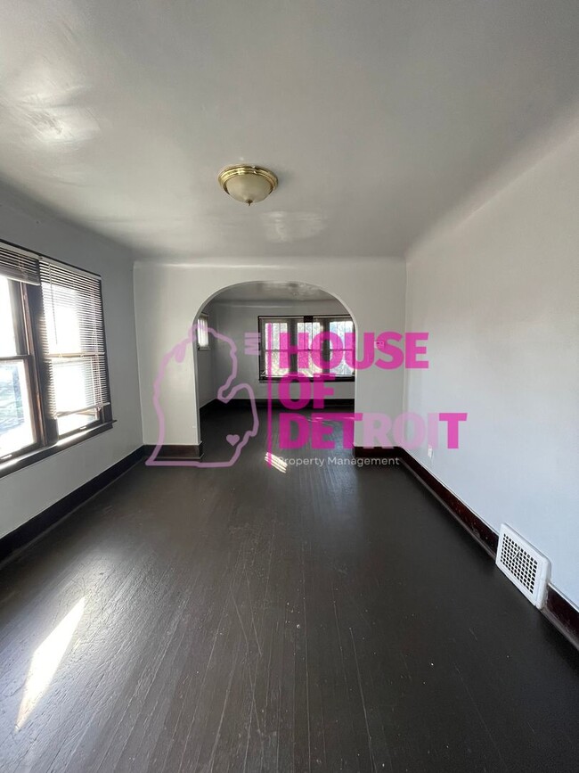 Building Photo - 15766 Ferguson St