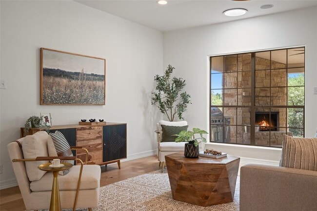 Building Photo - 403 Stirrup Dr