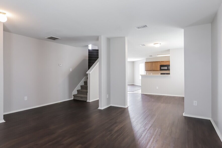 Building Photo - 7935 Raven Creek Ln