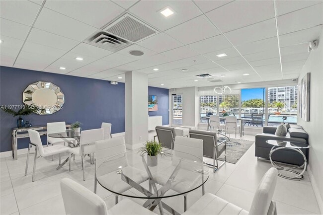 Building Photo - 3000 S Ocean Dr