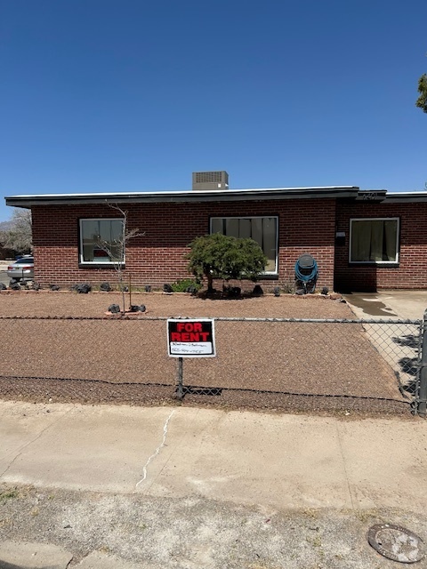 Building Photo - 6401 Navajo Ave