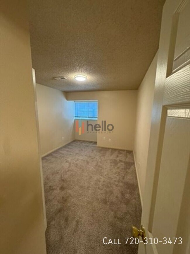 Building Photo - 995 Holli Springs Ln