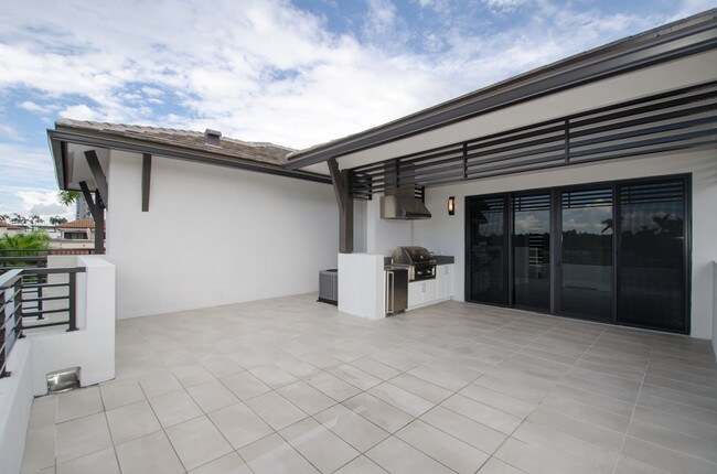 Building Photo - 8436 N W 51st Terrace