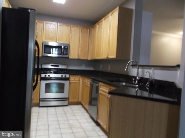 Building Photo - 2710 Bellforest Ct
