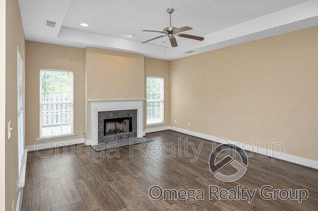 Building Photo - 252 Chesser Park Dr