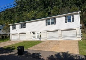 Building Photo - 423 Summit Ave