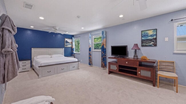Building Photo - 92 Squire Dr
