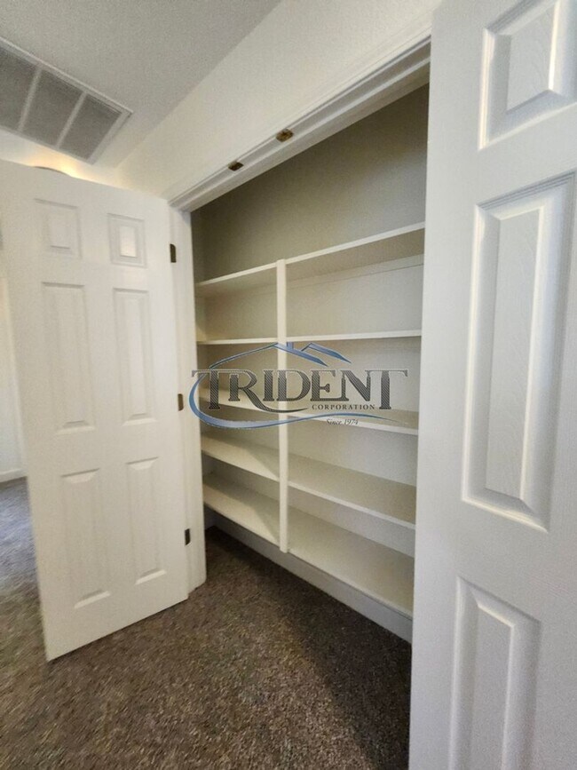 Building Photo - 1218 Galston Dr