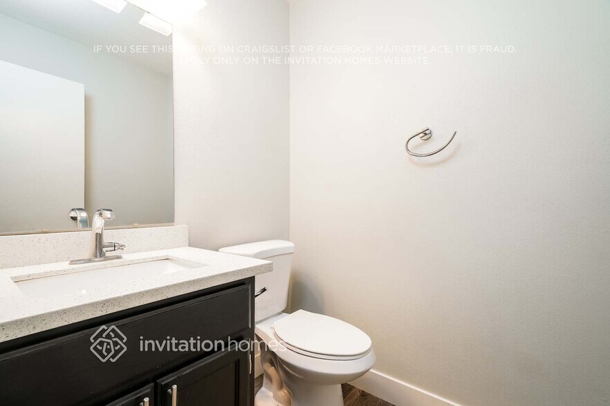 Building Photo - 19420 12th Ave Ct E