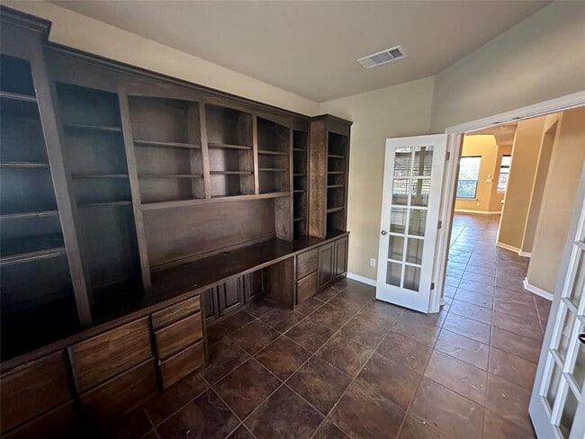 Building Photo - 3713 Broadwinged Hawk Cove