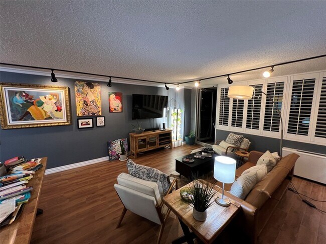 Building Photo - 3883 Turtle Creek Blvd