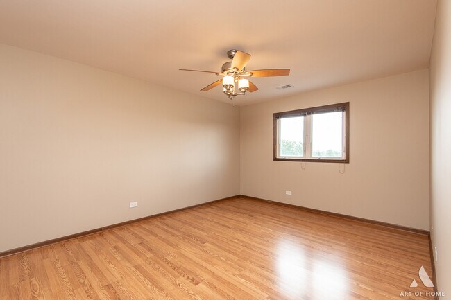 Building Photo - 7405 Tiffany Dr