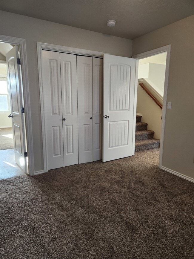 Building Photo - "Charming 4-Bedroom Boise Retreat with Cozy Fireplace and Spacious Living!"