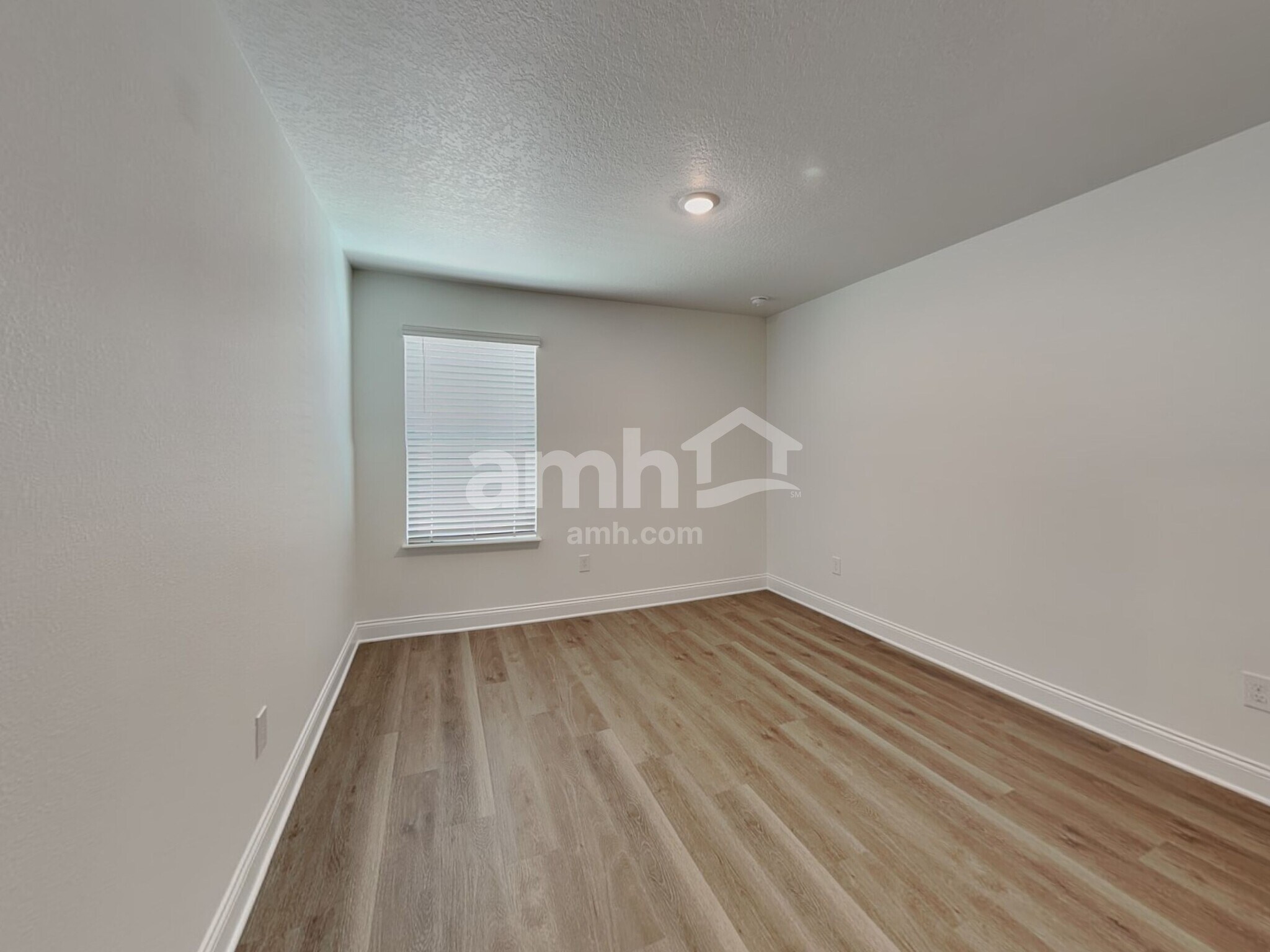 Building Photo - 16393 Aubergine Aly