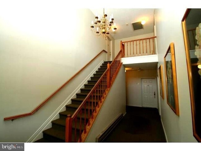 Building Photo - 812 Eagles Chase Dr