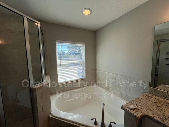 Building Photo - 2697 E Washington St