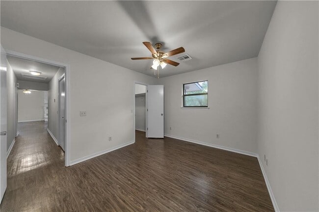Building Photo - 56 Billingsley Dr