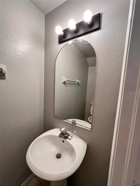 Building Photo - 8674 Hunters Key Cir