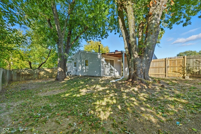 Building Photo - 2908 S Walcott St