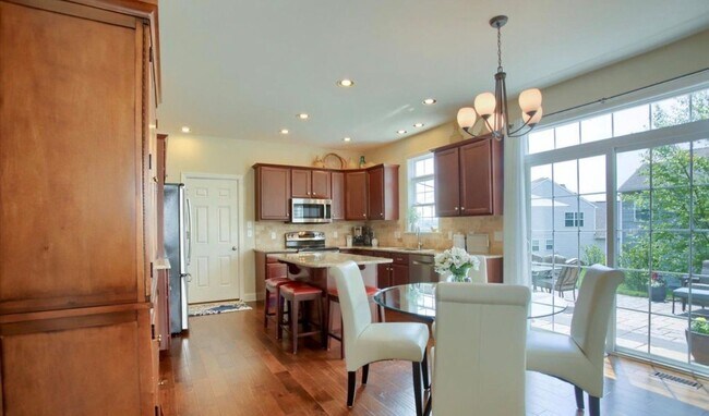 Building Photo - 834 Northern Spy Dr