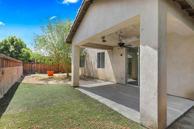 Building Photo - 50342 San Capistrano Dr