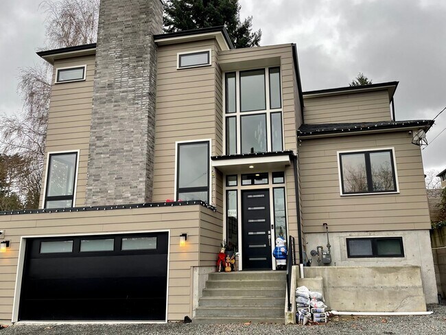 Building Photo - 7514 27th Ave NE