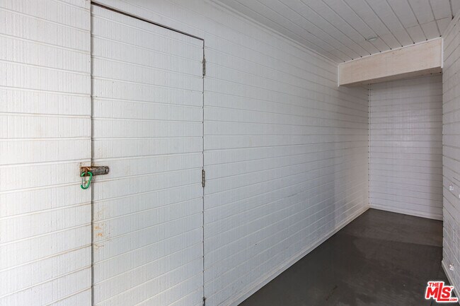 Building Photo - 25212 Malibu Rd